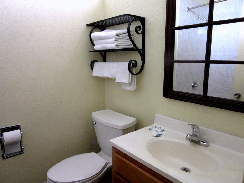 ארלינגטון Budget Host Inn מראה חיצוני תמונה